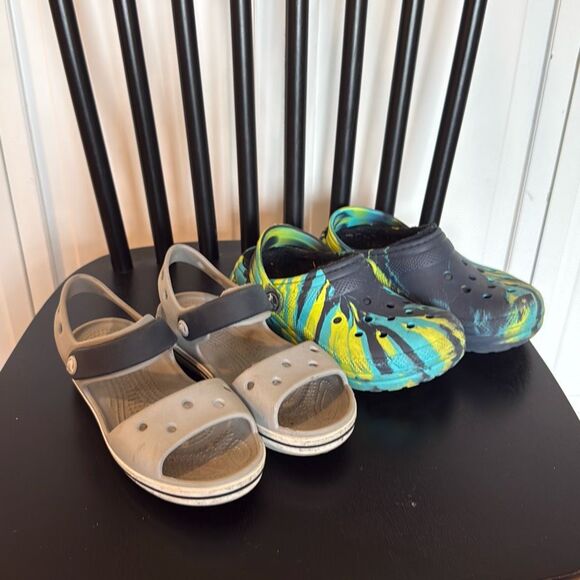 Boys Crocs bundle sandals and lined clogs size 13 - Picture 2 of 11